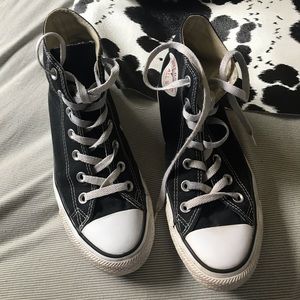 Black Hightop Converse